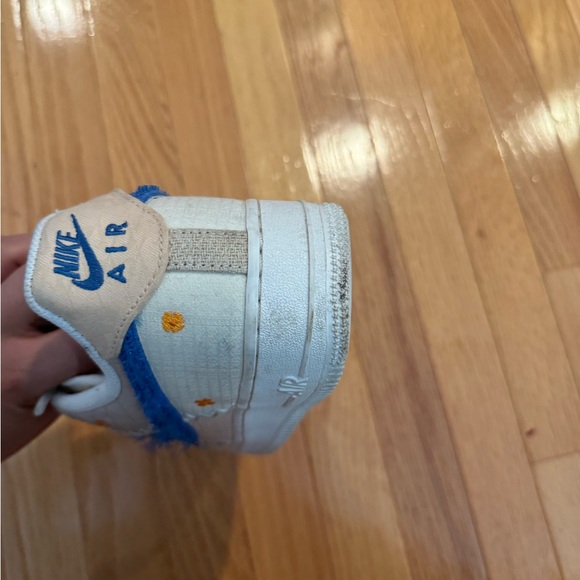 NIKE | Air Force 1 LA Flea - Picture 8 of 11